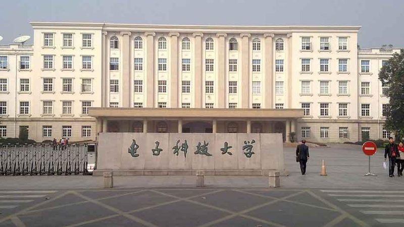 定制电子配件事务流程：揭秘电子科技行业背后的故事